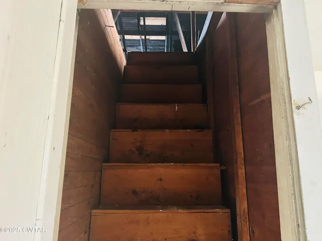 a view of a storage & utility room