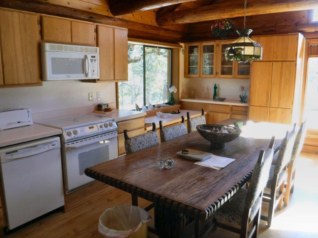 366 Rene Drive Shady Cove, OR 97539 - Photo 5 of 25 Additional Photo