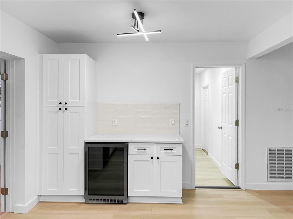 2078 Shadow Lane Clearwater, FL 33763 - Photo 23 of 33