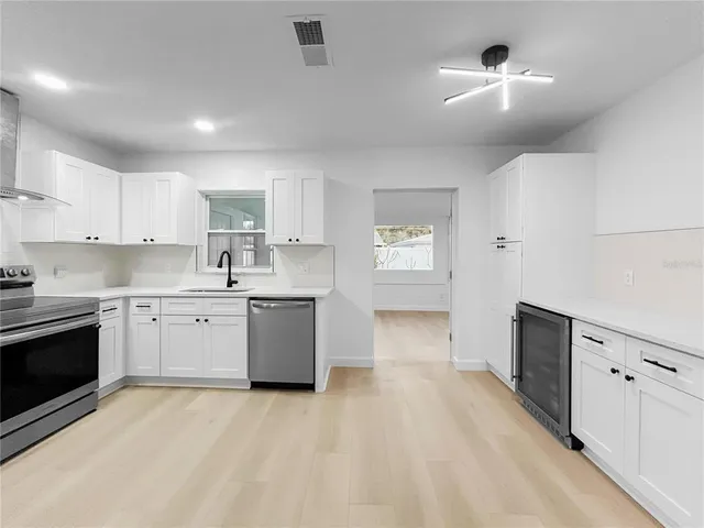 $420,000 | 2078 Shadow Lane, Clearwater, FL 33763