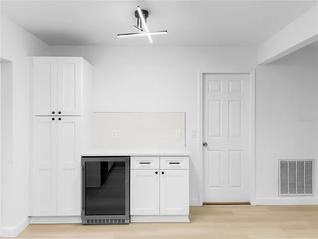 $420,000 | 2078 Shadow Lane, Clearwater, FL 33763