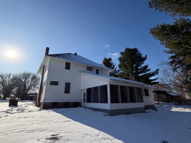 $250,000 | 228 West Wisconsin Avenue, Grantsburg, WI 54840