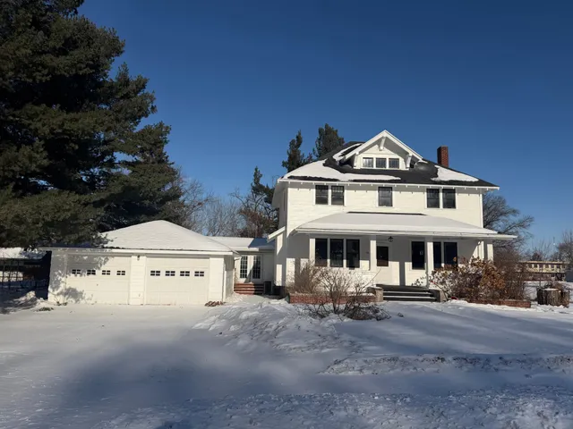 $250,000 | 228 West Wisconsin Avenue, Grantsburg, WI 54840