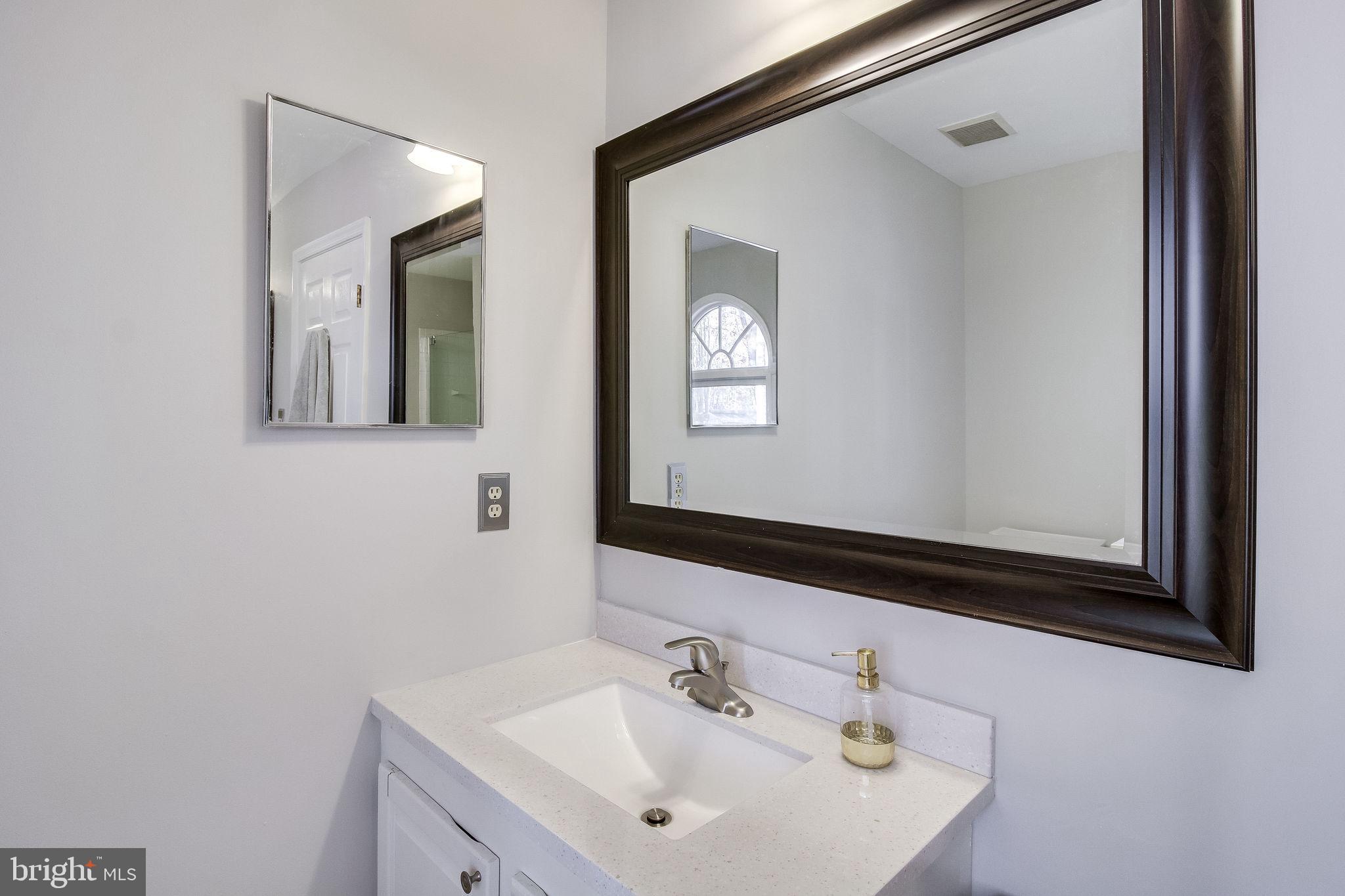 12308 Rochester Drive Fairfax, VA 22030 - Photo 23 of 43 Gallery Image 23