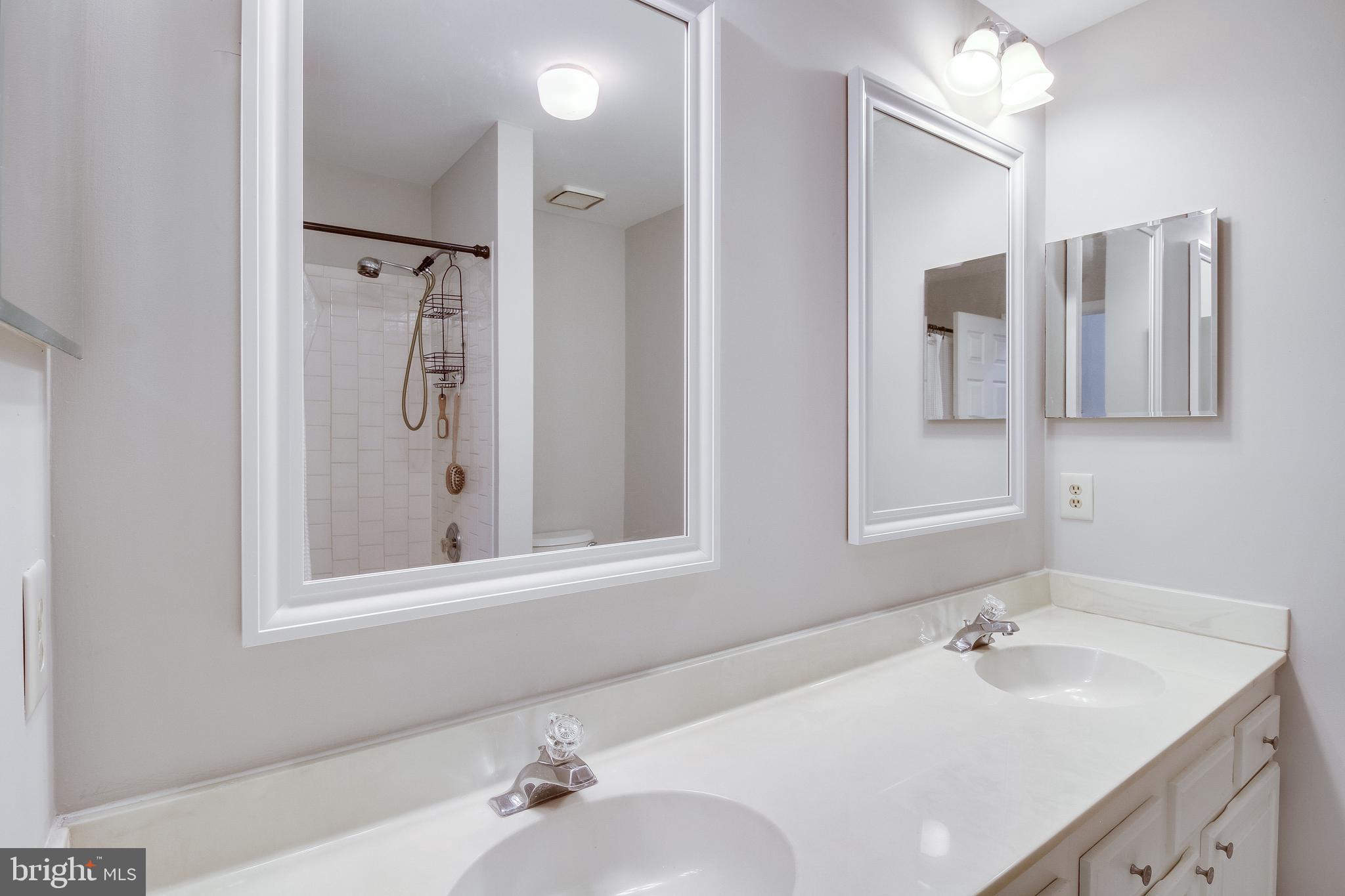 12308 Rochester Drive Fairfax, VA 22030 - Photo 27 of 43 Gallery Image 27