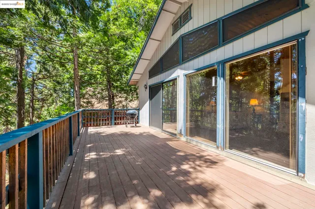 a view of backyard with green space