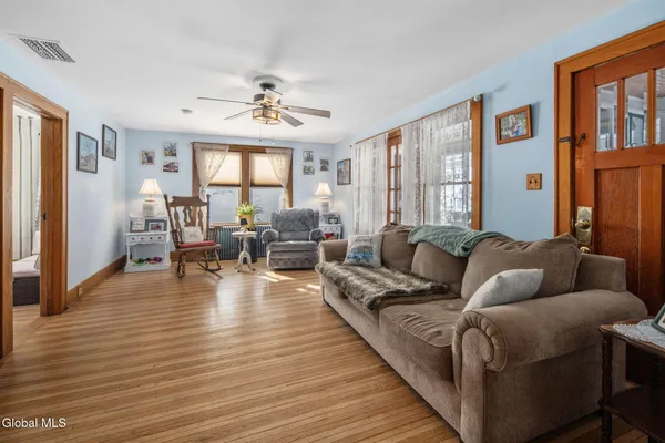 $249,900 | 552 North Harpersfield Road, Jefferson, NY 12093