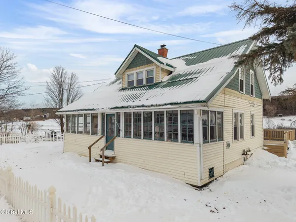 $249,900 | 552 North Harpersfield Road, Jefferson, NY 12093