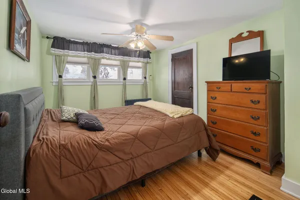 $249,900 | 552 North Harpersfield Road, Jefferson, NY 12093