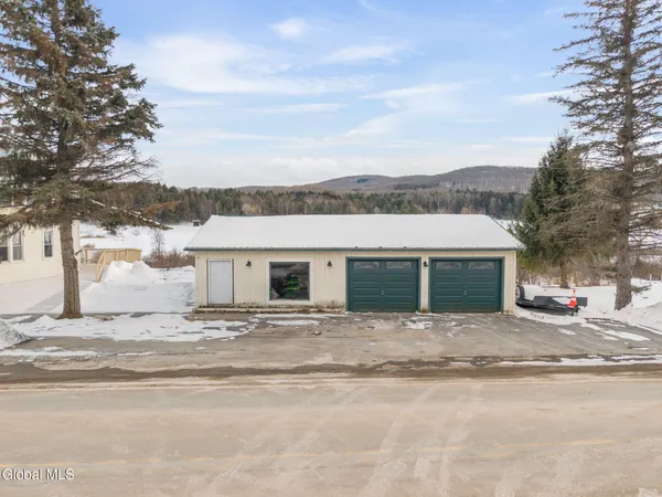 $249,900 | 552 North Harpersfield Road, Jefferson, NY 12093