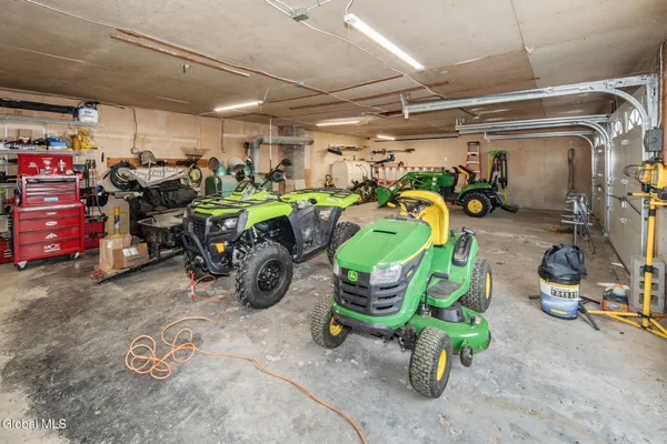 $249,900 | 552 North Harpersfield Road, Jefferson, NY 12093