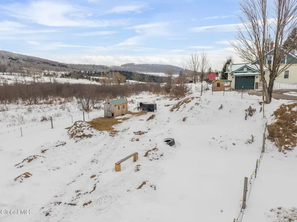 $249,900 | 552 North Harpersfield Road, Jefferson, NY 12093