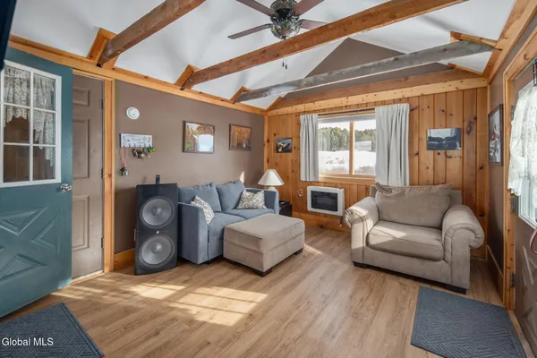 $249,900 | 552 North Harpersfield Road, Jefferson, NY 12093