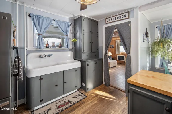 $249,900 | 552 North Harpersfield Road, Jefferson, NY 12093