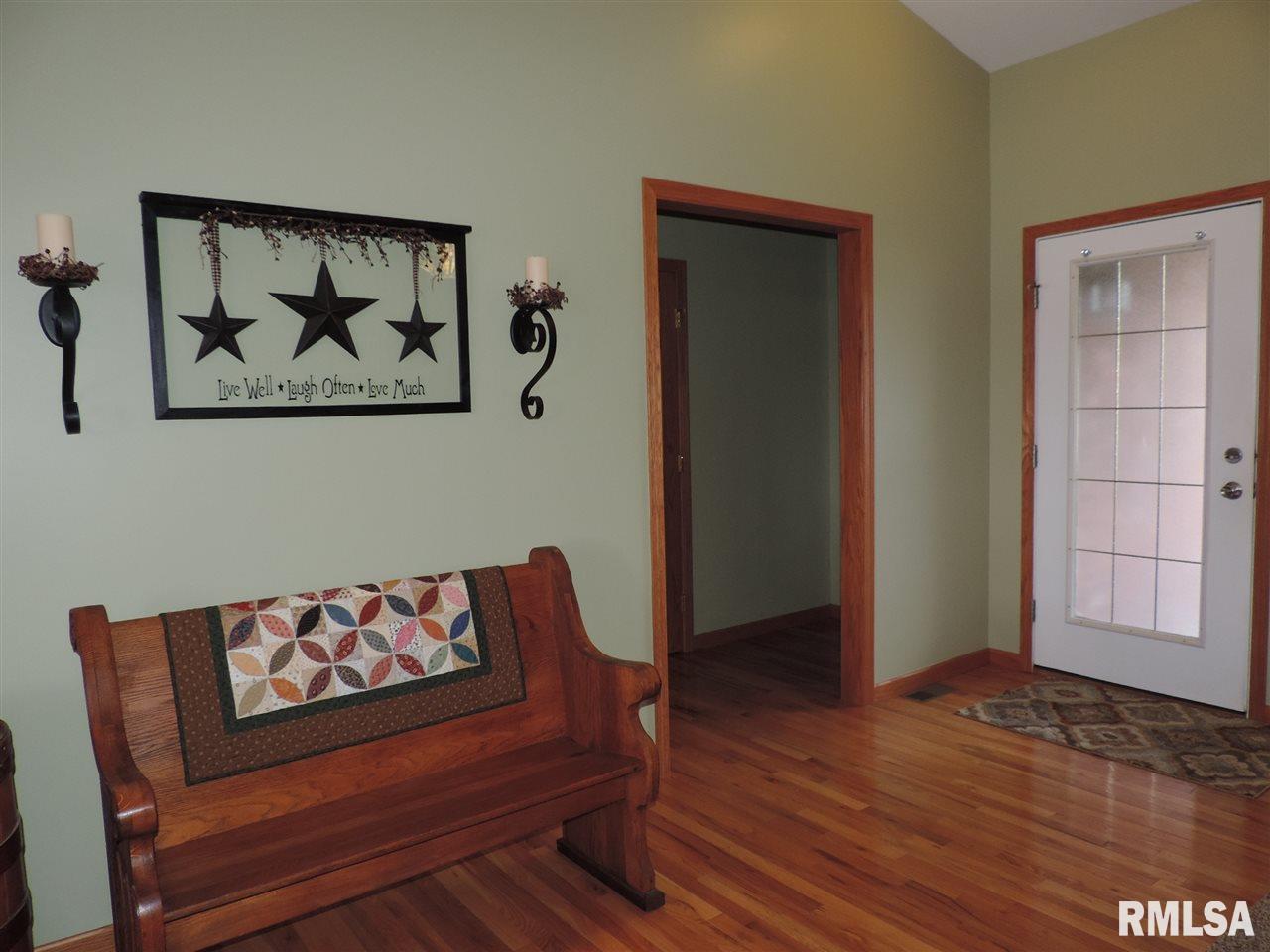 5027 South Cameron Lane Mapleton, IL 61547 - Photo 4 of 34 Gallery Image 4