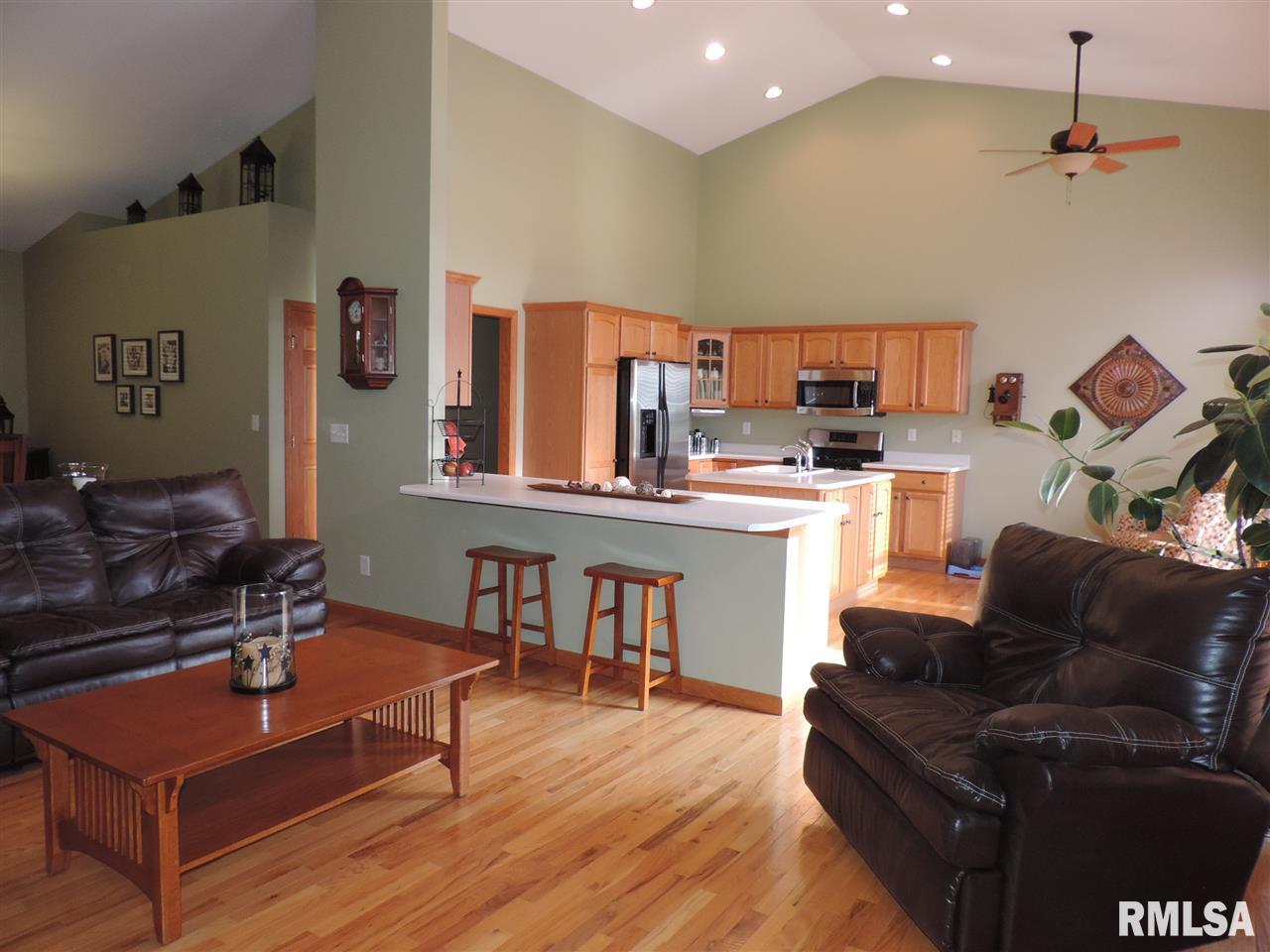 5027 South Cameron Lane Mapleton, IL 61547 - Photo 8 of 34 Gallery Image 8