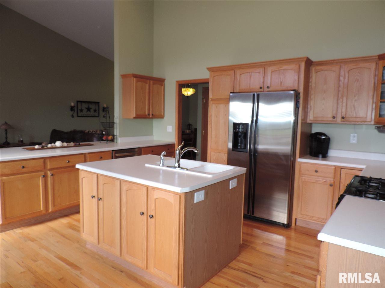 5027 South Cameron Lane Mapleton, IL 61547 - Photo 10 of 34 Gallery Image 10