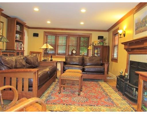 39 Howland Street Needham, MA 02492 - Photo 5 of 20 Gallery Image 5