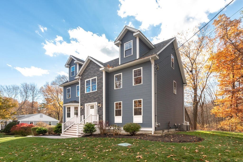 4 Ledgewood Road Wilmington, MA 01887 - Photo 3 of 36 Gallery Image 3