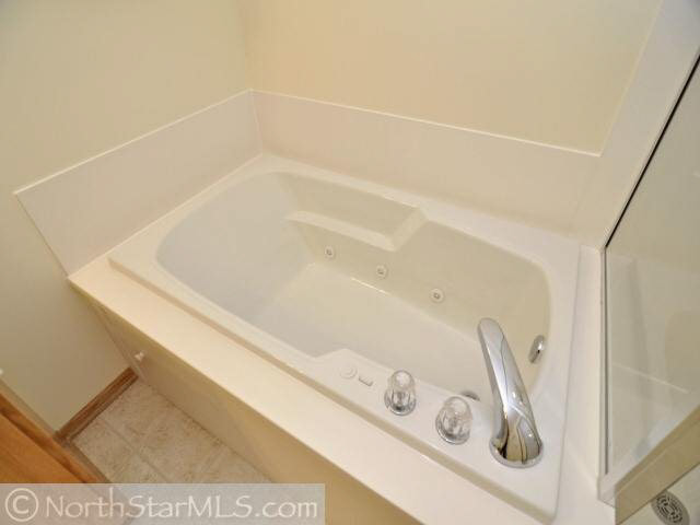 11872 85th Place North Maple Grove, MN 55369 - Photo 16 of 18