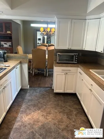 $3,900 | 587 North Saturmino Drive, Palm Springs, CA 92262