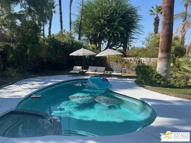 $3,900 | 587 North Saturmino Drive, Palm Springs, CA 92262