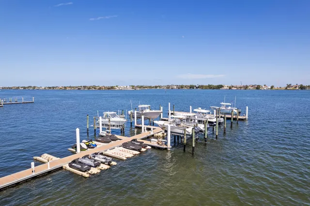 $5,000 | 614 Windward Circle, Boynton Beach, FL 33435