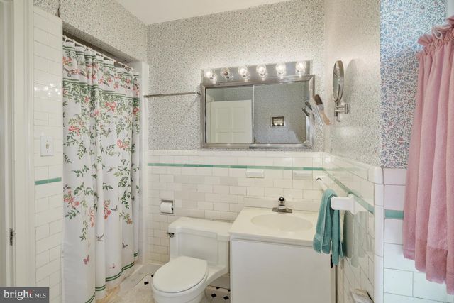 $825,000 | 710 West Allens Lane, Philadelphia, PA 19119