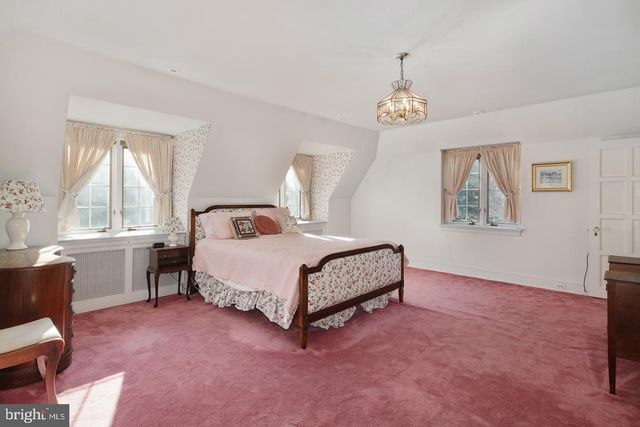 $825,000 | 710 West Allens Lane, Philadelphia, PA 19119