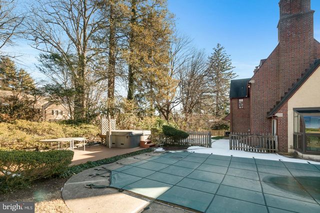 $825,000 | 710 West Allens Lane, Philadelphia, PA 19119