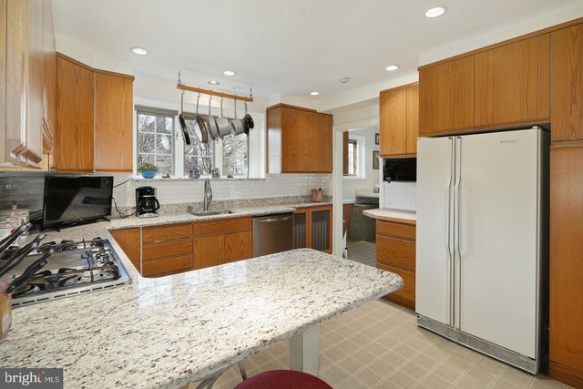 $825,000 | 710 West Allens Lane, Philadelphia, PA 19119