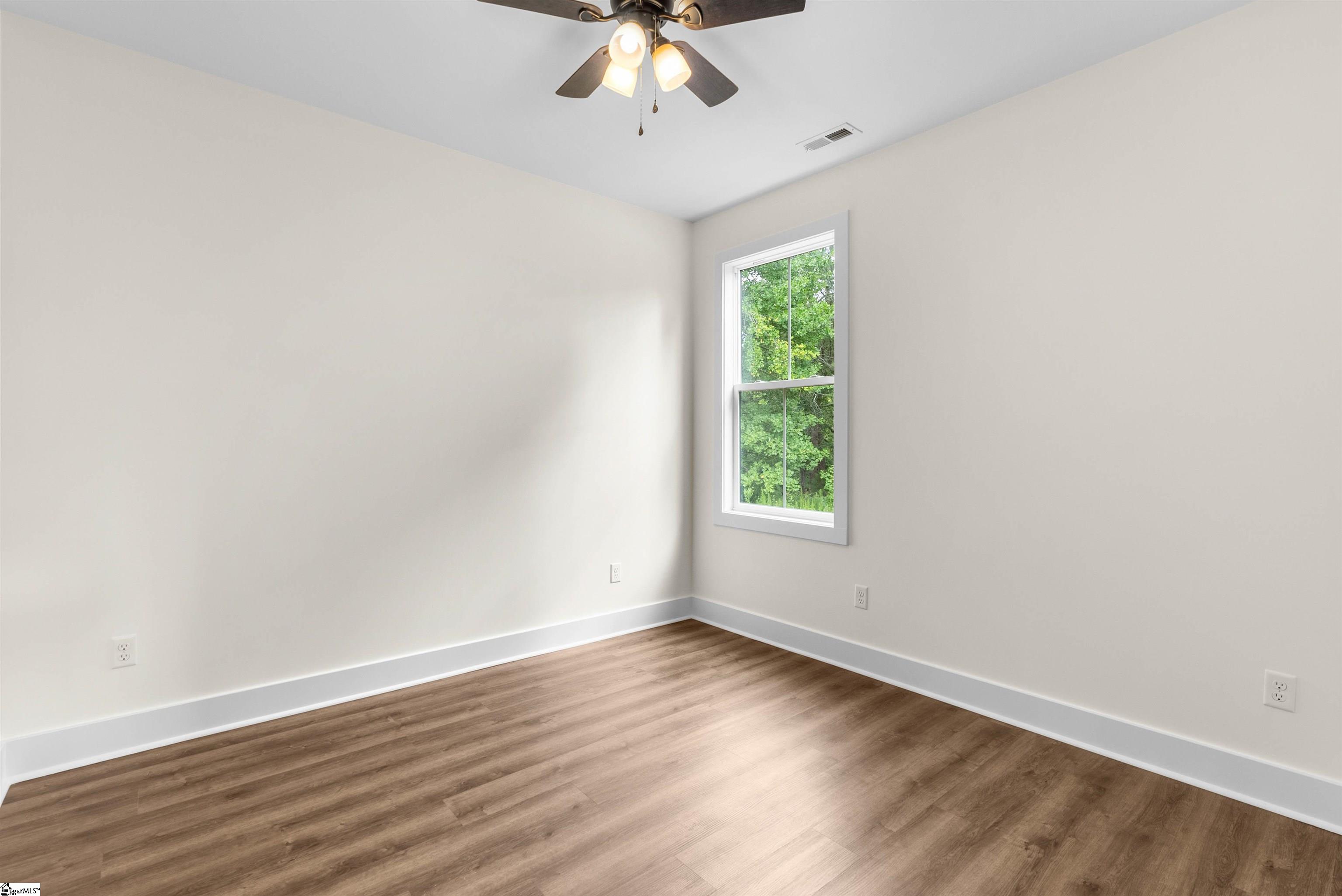 428 Honeysuckle Road Campobello, SC 29322 - Photo 21 of 36 Gallery Image 21