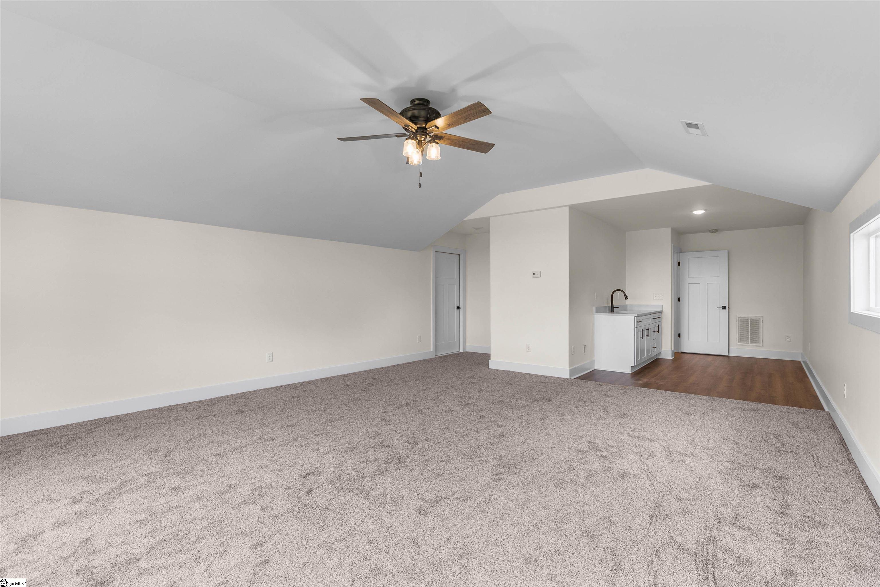 428 Honeysuckle Road Campobello, SC 29322 - Photo 25 of 36 Gallery Image 25