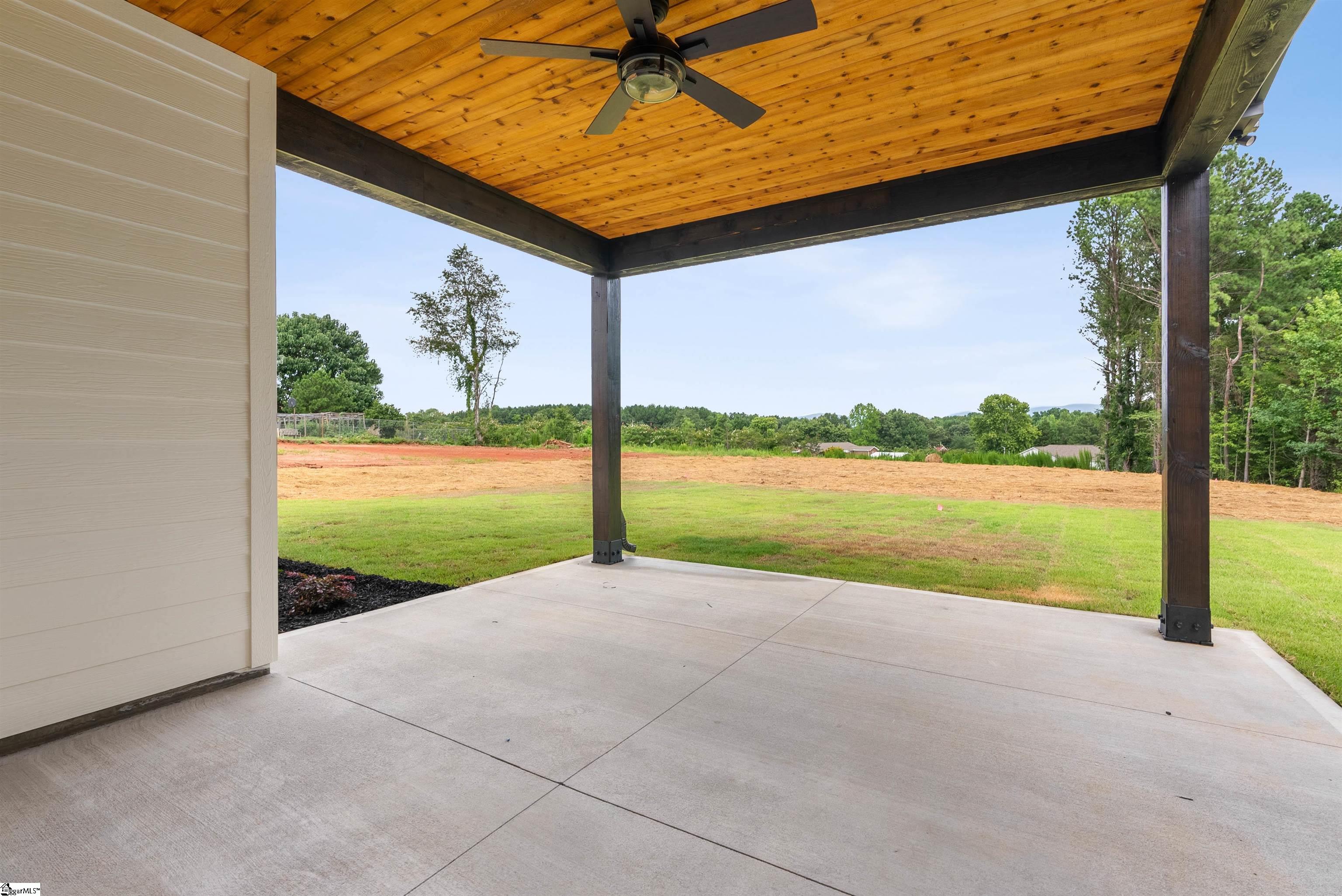 428 Honeysuckle Road Campobello, SC 29322 - Photo 28 of 36 Gallery Image 28