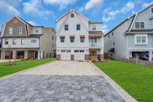 a view of a swimming pool and outdoor space
