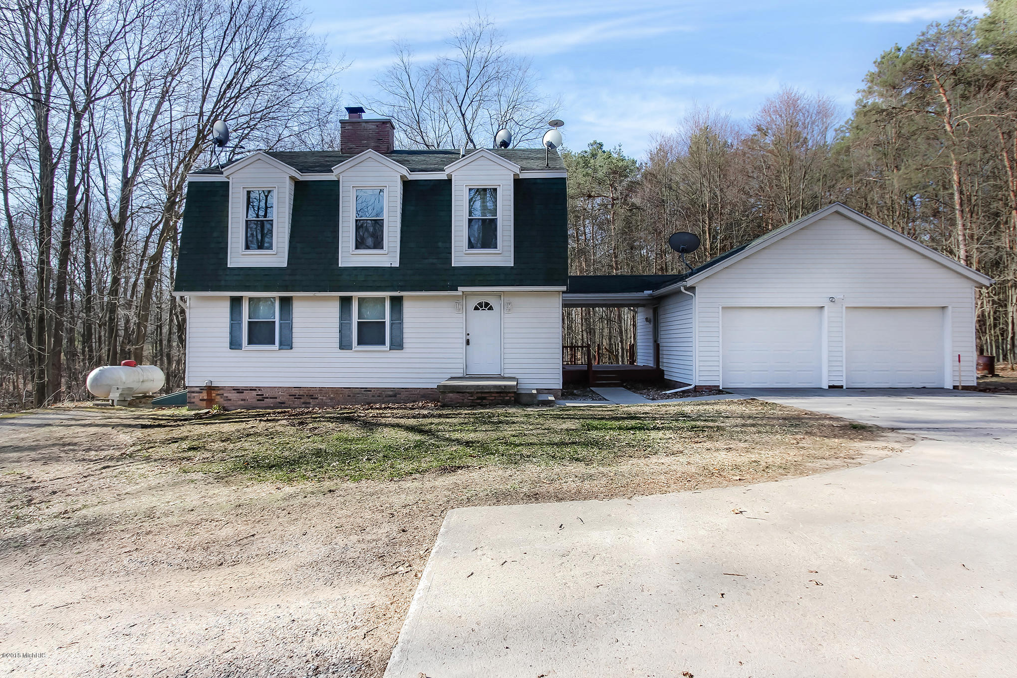 991 North Bellamy Road Ionia, MI 48846 - Photo 1 of 22 IMG_9886_blended