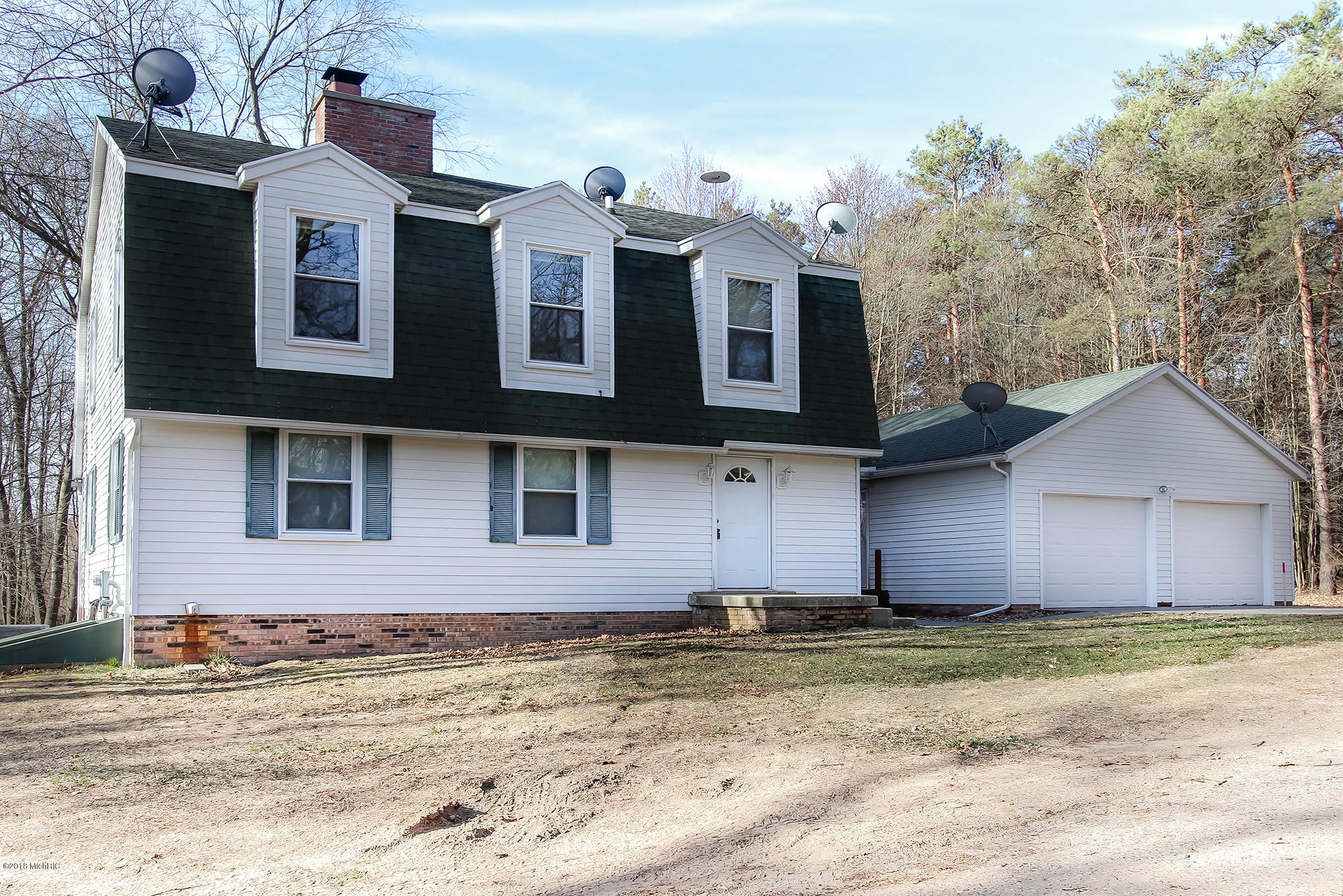991 North Bellamy Road Ionia, MI 48846 - Photo 3 of 22 IMG_9892_blended