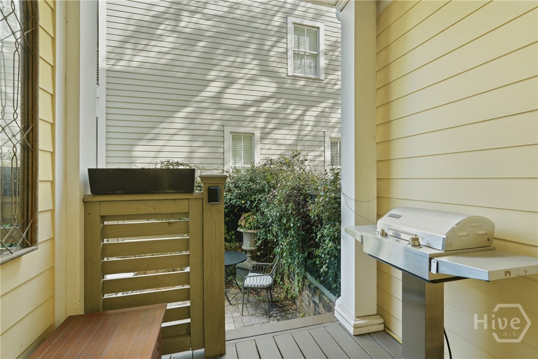 720 Tattnall Street Savannah, GA 31401 - Photo 13 of 41