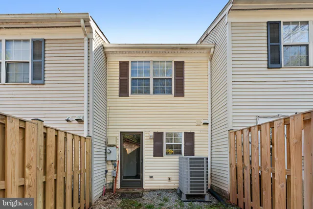 $415,000 | 34 Palmer Court, Sterling, VA 20165