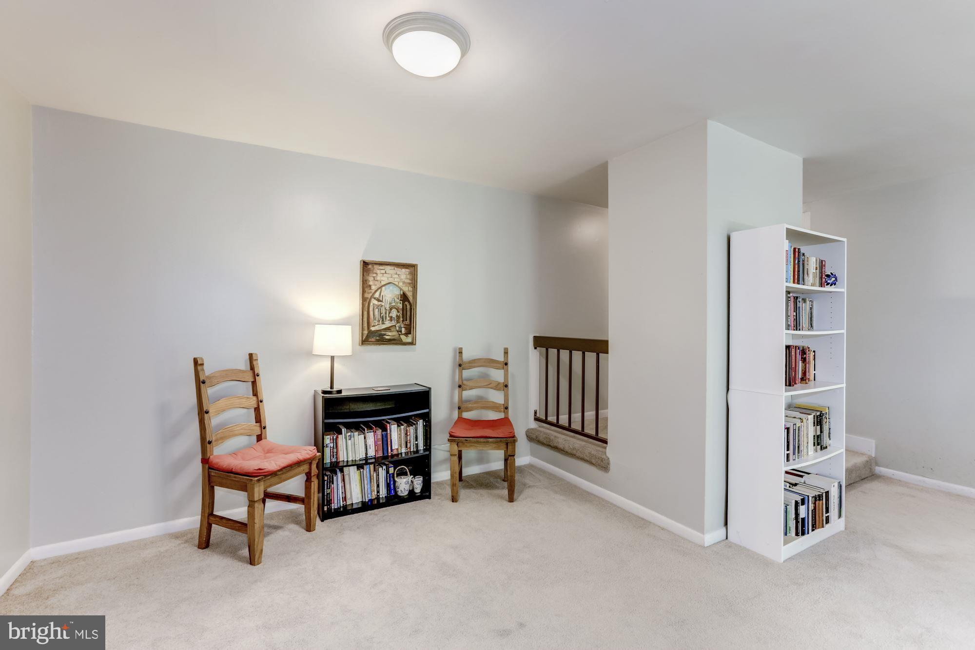 11260 Chestnut Grove Square, Unit 237 Reston, VA 20190 - Photo 16 of 37 Dining rm adjoins the living space & kitchen