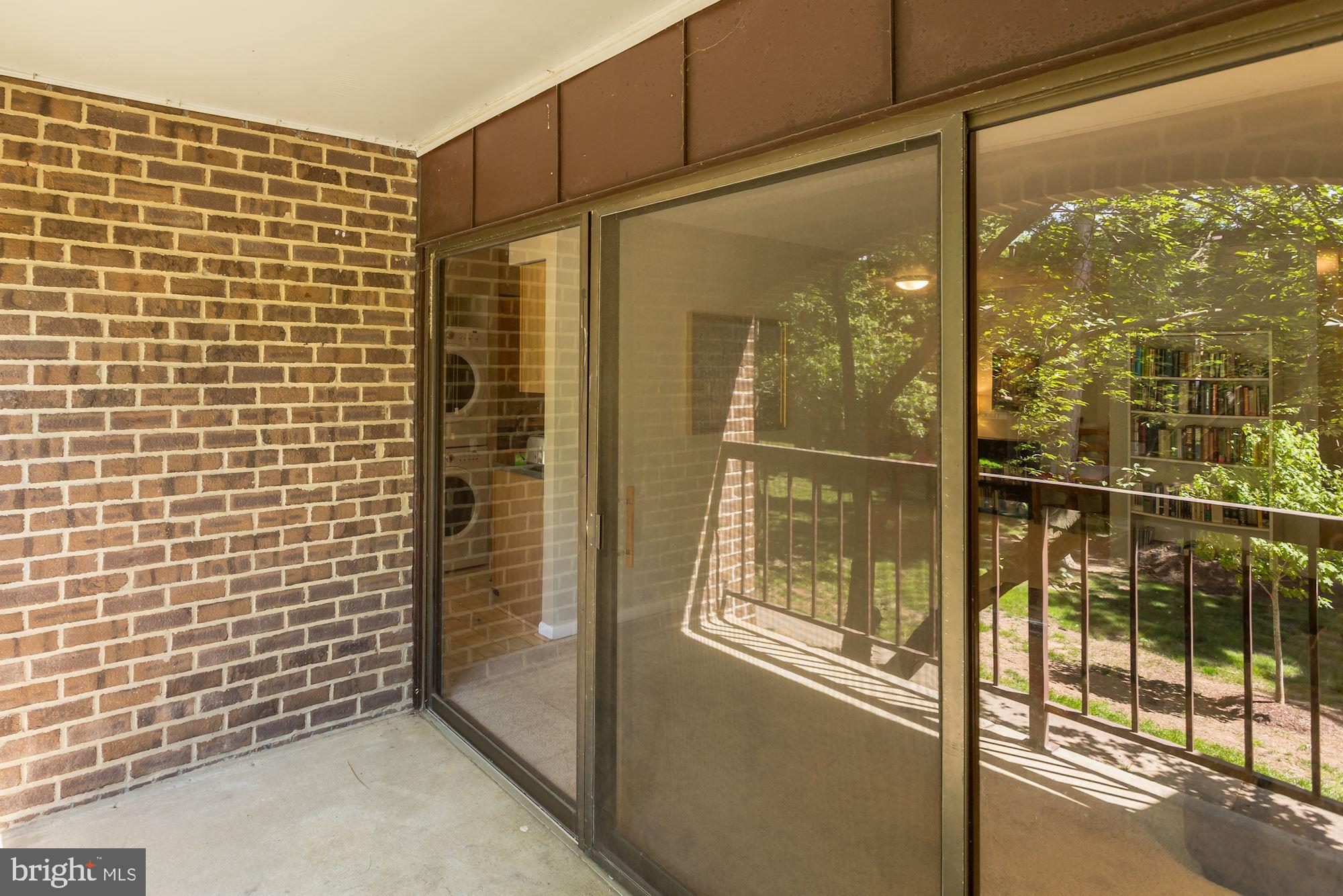 11260 Chestnut Grove Square, Unit 237 Reston, VA 20190 - Photo 9 of 37 Great outdoor space!