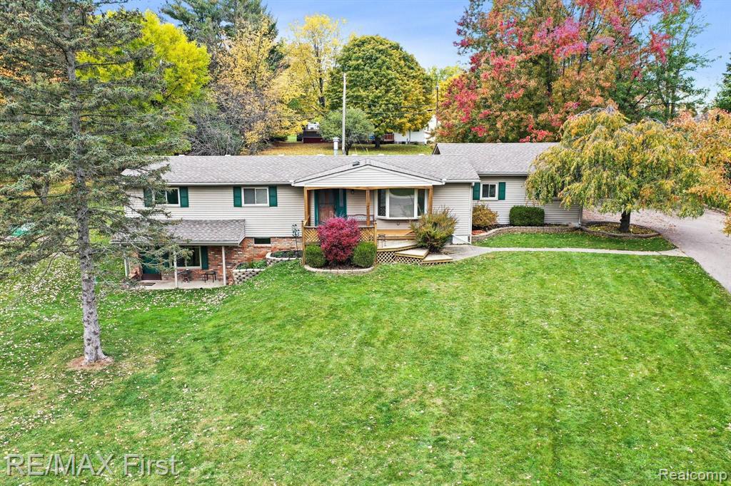 311 Nevada Avenue Rochester Hills, MI 48309 - Photo 2 of 28