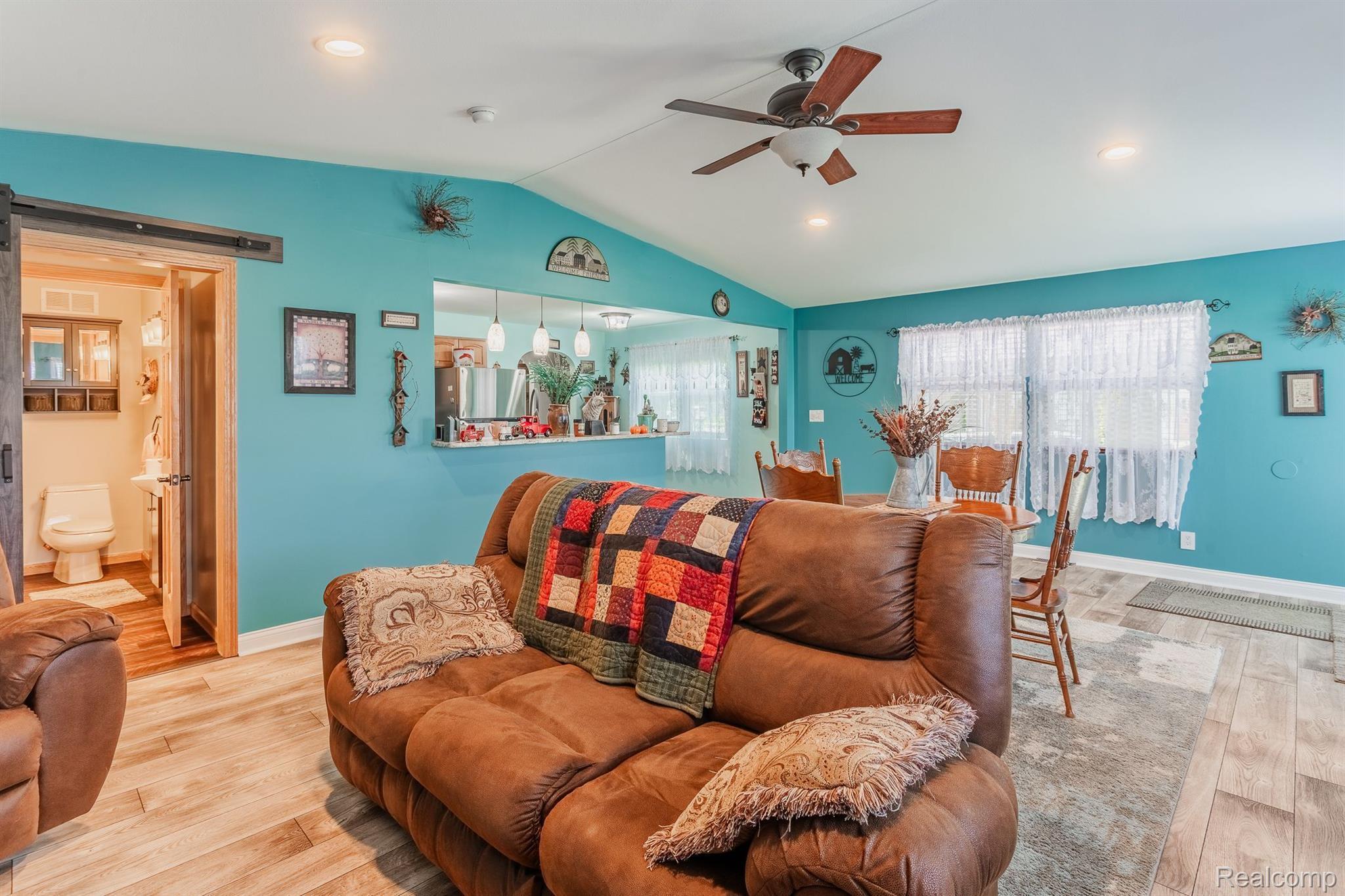 127 North Raisinville Road Monroe, MI 48162 - Photo 14 of 45 Gallery Image 14
