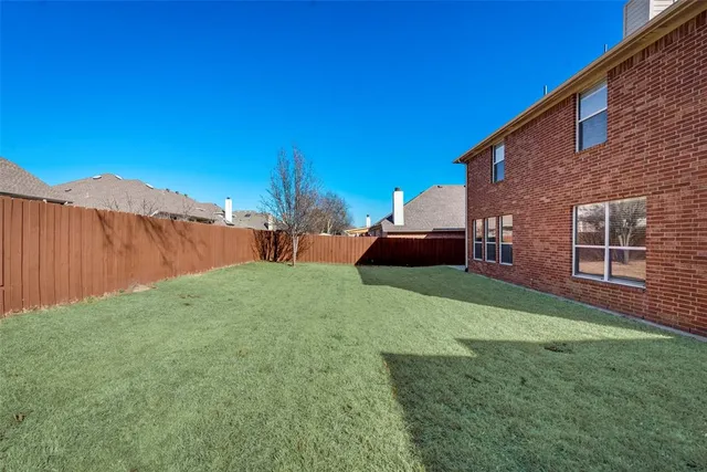 $2,600 | 5860 Silver Sage Lane, Grand Prairie, TX 75052