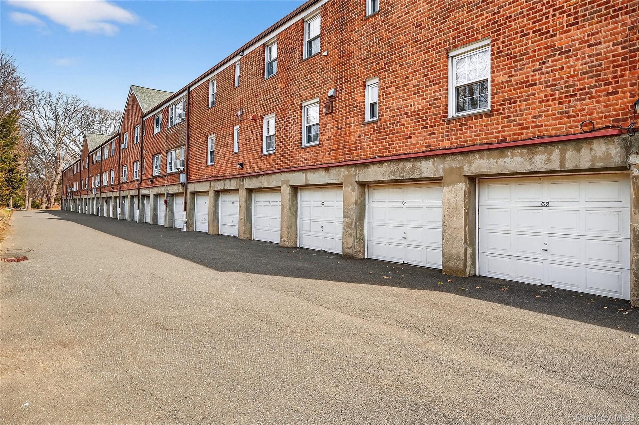 66 Robins Crescent, Unit 66 New Rochelle, NY 10801 - Photo 33 of 34