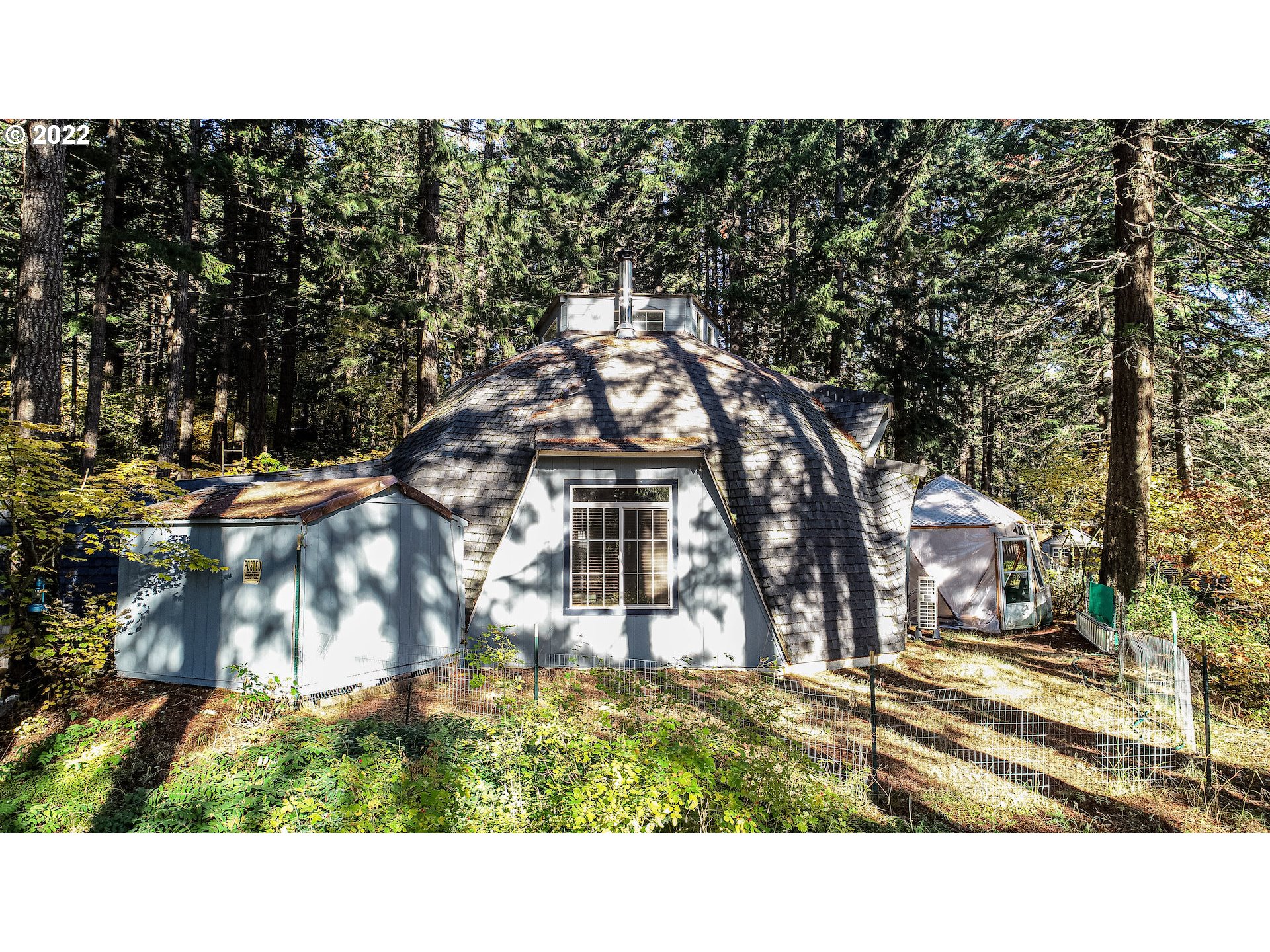 70 Moore Road White Salmon, WA 98672 - Photo 2 of 30 a black and white photo of a house
