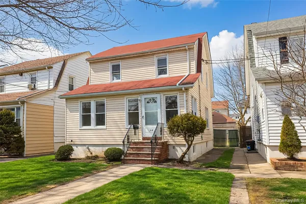 $850,000 | 90-09 216th Street | Queens Village