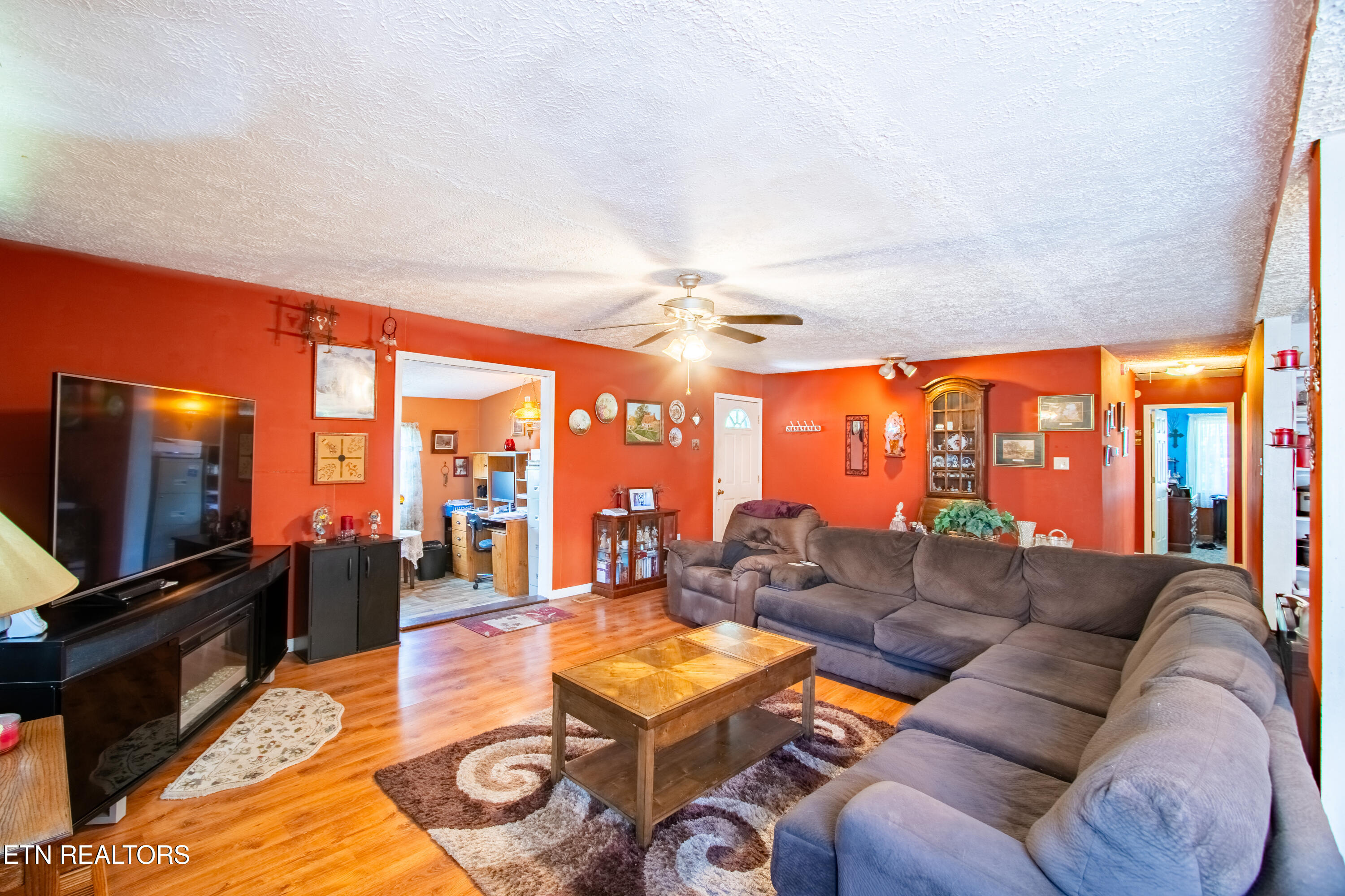 213 Brock Road Maynardville, TN 37807 - Photo 4 of 26 Spacious Living Room