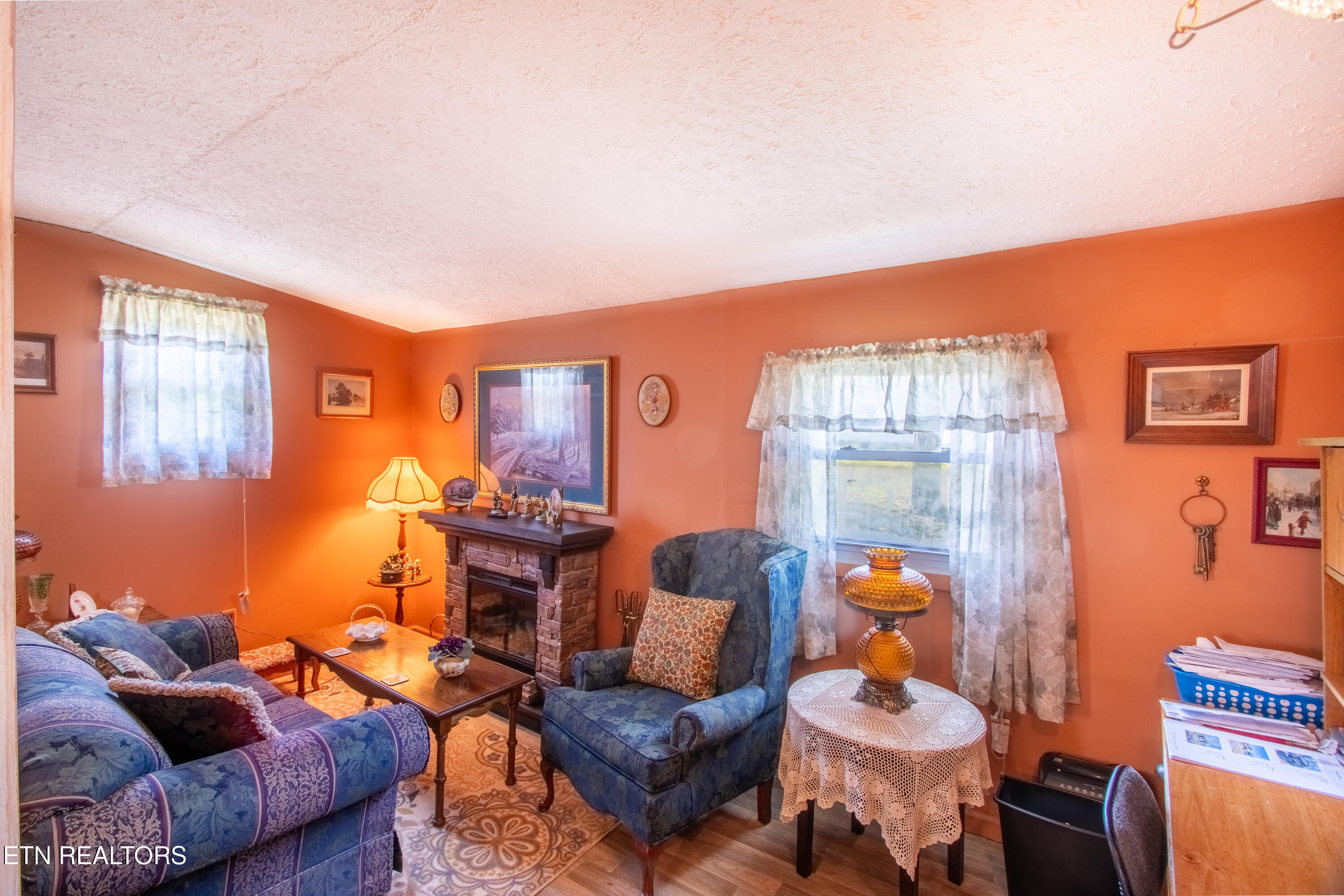 213 Brock Road Maynardville, TN 37807 - Photo 7 of 26 Spacious Living Room