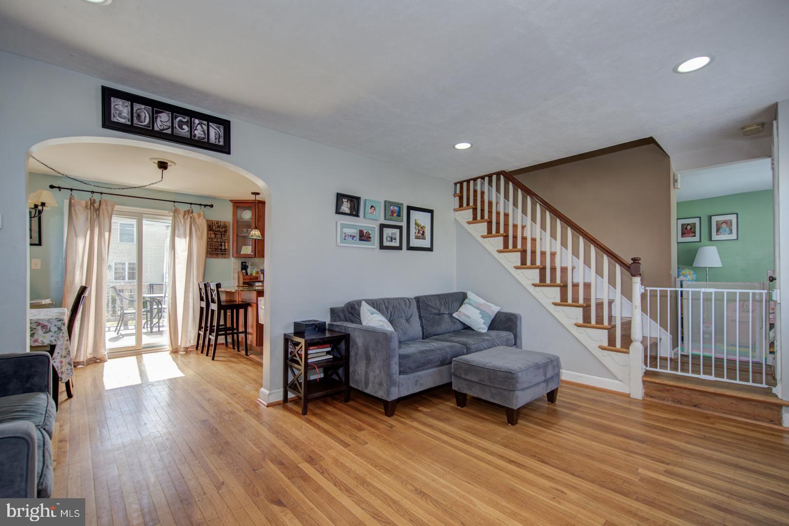532 Achille Road Havertown, PA 19083 - Photo 3 of 18